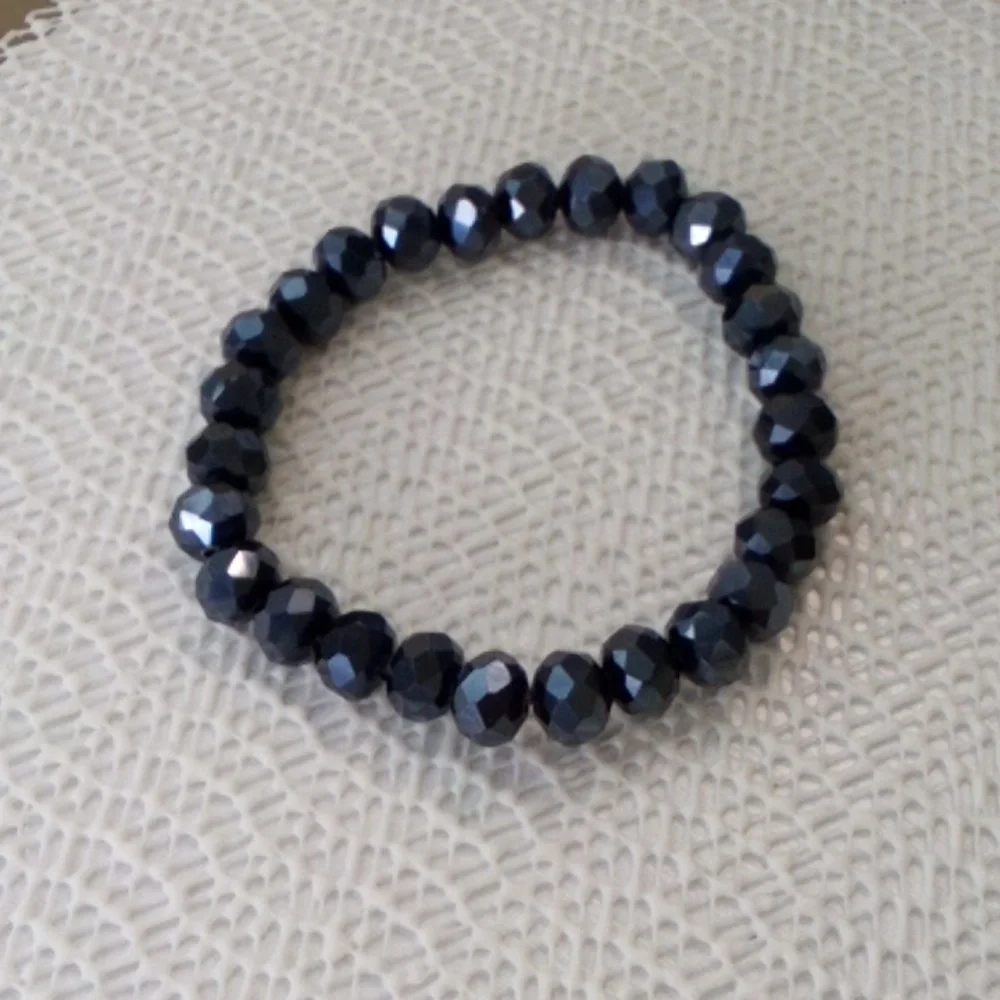 Nicole Miller Elegant Blue Beaded Bracelet with Gold Charm - Picture 3 of 3